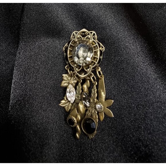 Rare Find Vintage Sorrelli Gold-Tone Crystal Dangle Brooch With Intricate Charms - Picture 5 of 7